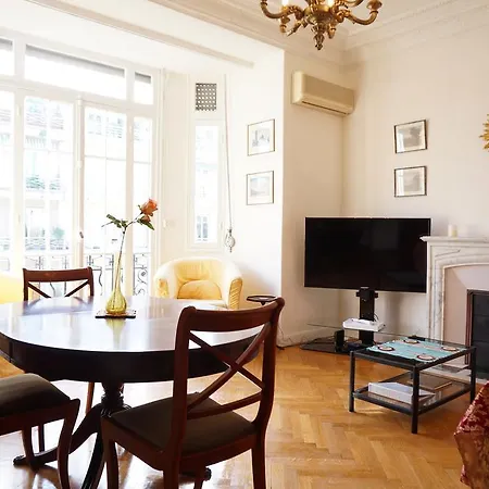 Lamartine Apartment *