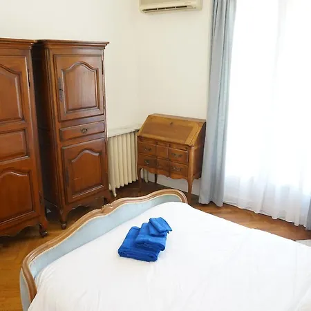 Lamartine Apartment *