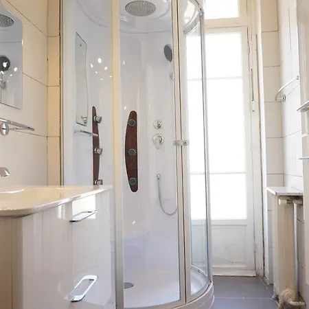 Apartment Lamartine